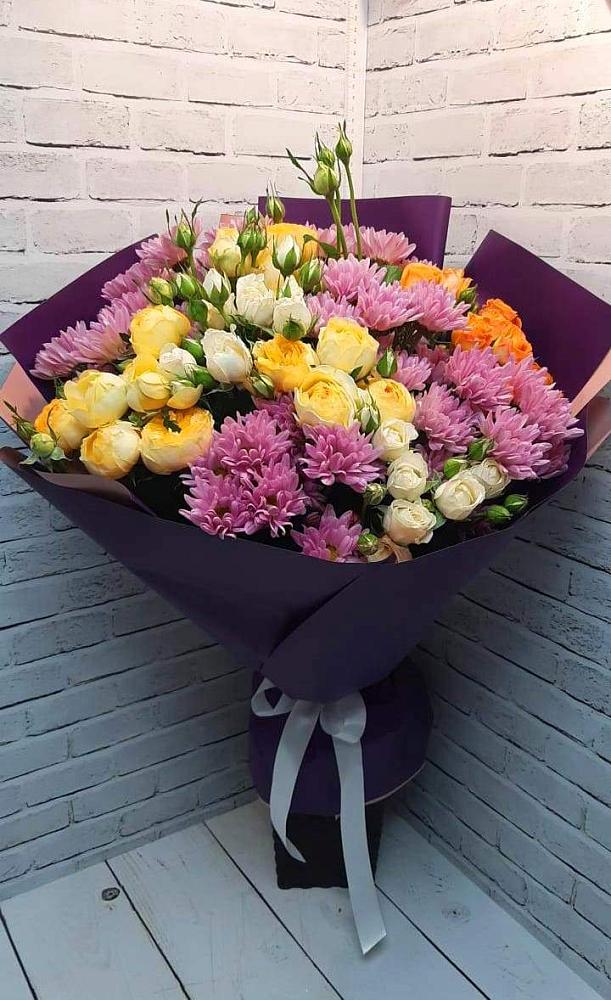 Букет цветов из: Хризантемы и Розы в Россоше