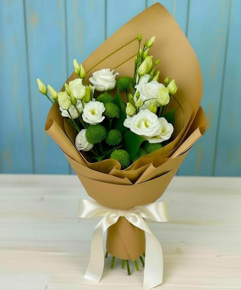 Букет цветов из: Хризантемы и Лизиантусы в Россоше