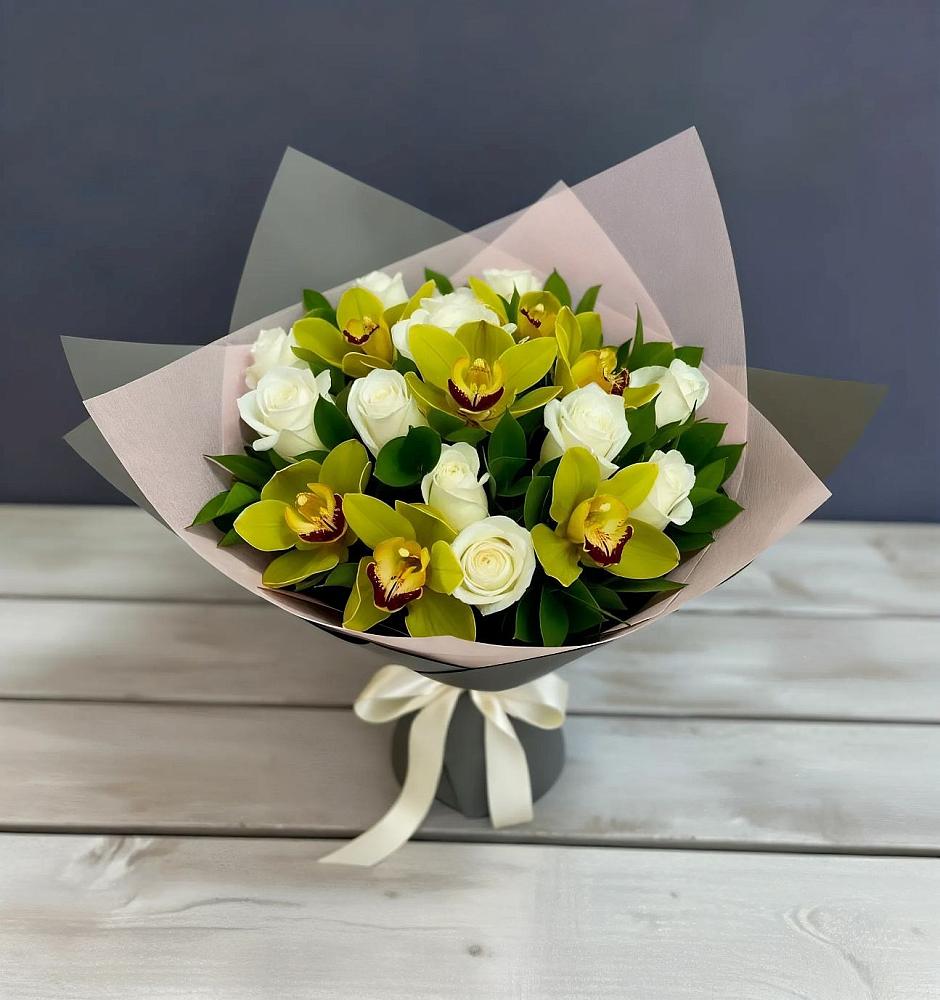 Букет цветов из: Орхидеи и Розы в Россоше