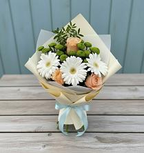Букет цветов из:  Герберы, Розы и Хризантемы в Россоше