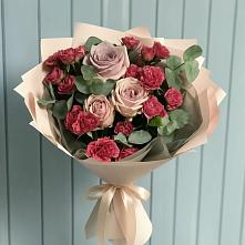 Букет цветов из:  Гвоздики и Розы в Россоше